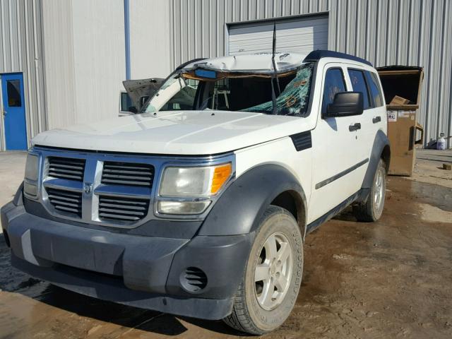 1D8GU28K57W626222 - 2007 DODGE NITRO SXT WHITE photo 2