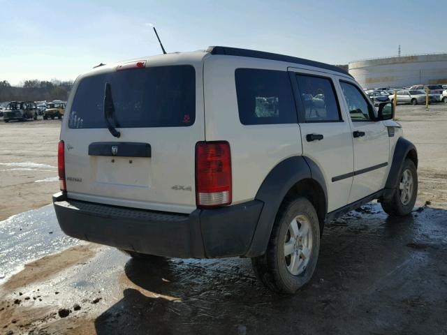 1D8GU28K57W626222 - 2007 DODGE NITRO SXT WHITE photo 4