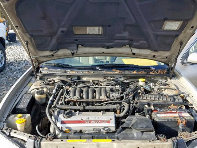 JN1CA31A81T111370 - 2001 NISSAN MAXIMA GXE TAN photo 7