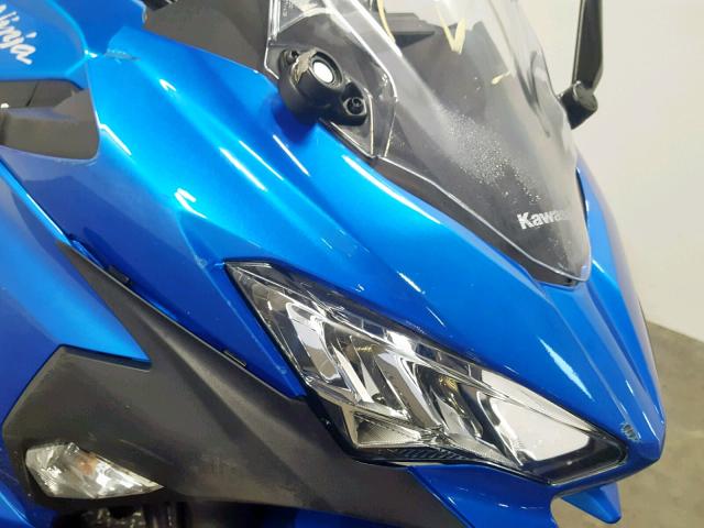 JKAEXKH15JDA08242 - 2018 KAWASAKI EX400 BLUE photo 9