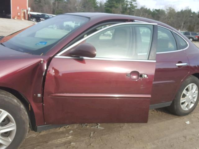 2G4WC582571244774 - 2007 BUICK LACROSSE C RED photo 9