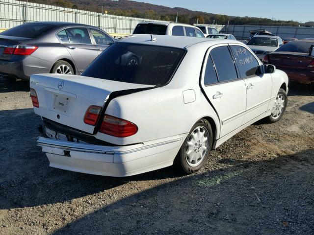 WDBJF65J7YB084887 - 2000 MERCEDES-BENZ E 320 WHITE photo 4