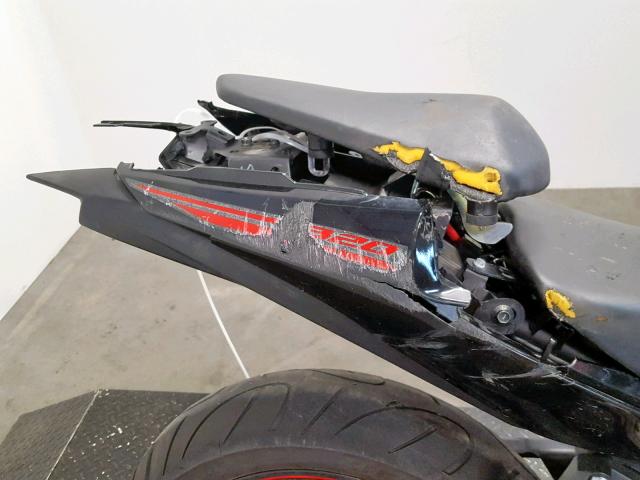 MH3RH06Y2FK009052 - 2015 YAMAHA YZFR3 BLACK photo 14