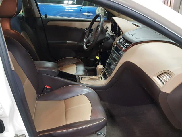 1G1ZE5E77BF117563 - 2011 CHEVROLET MALIBU LTZ 白色 照片 5