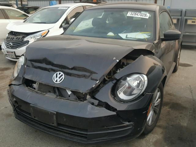 3VWF17AT2FM648936 - 2015 VOLKSWAGEN BEETLE 1.8 BLACK photo 2