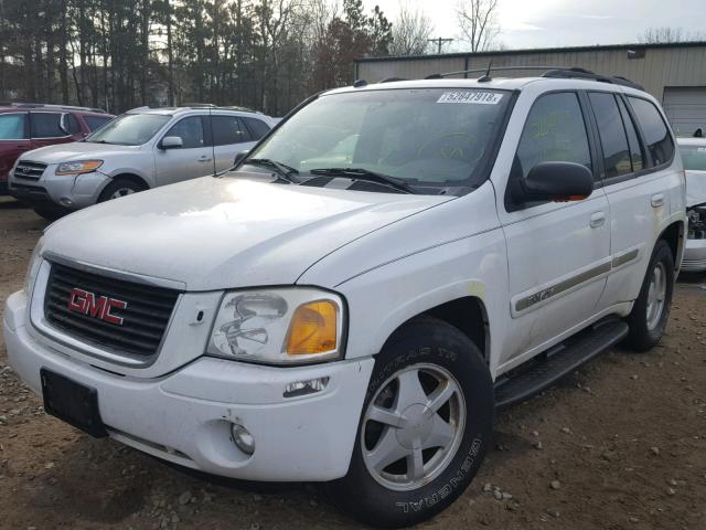 1GKDT13S952210740 - 2005 GMC ENVOY WHITE photo 2