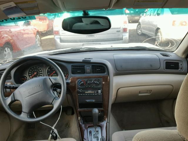 4S3BH675537658933 - 2003 SUBARU LEGACY OUT WHITE photo 9