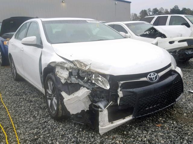 4T1BF1FK1HU277004 - 2017 TOYOTA CAMRY LE WHITE photo 1