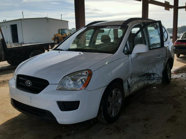 KNAFG526787182770 - 2008 KIA RONDO LX WHITE photo 2