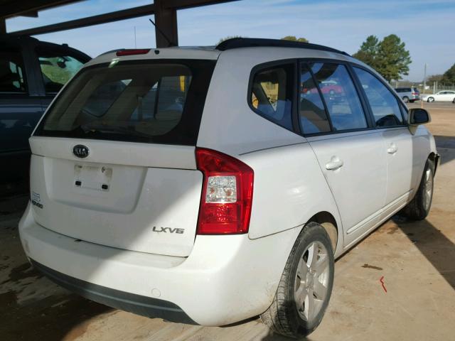 KNAFG526787182770 - 2008 KIA RONDO LX WHITE photo 4