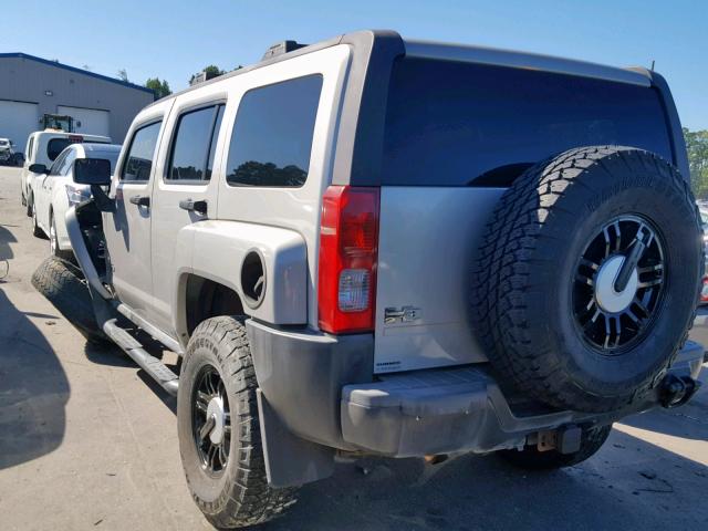 5GTDN13E178103772 - 2007 HUMMER H3 TAN photo 3