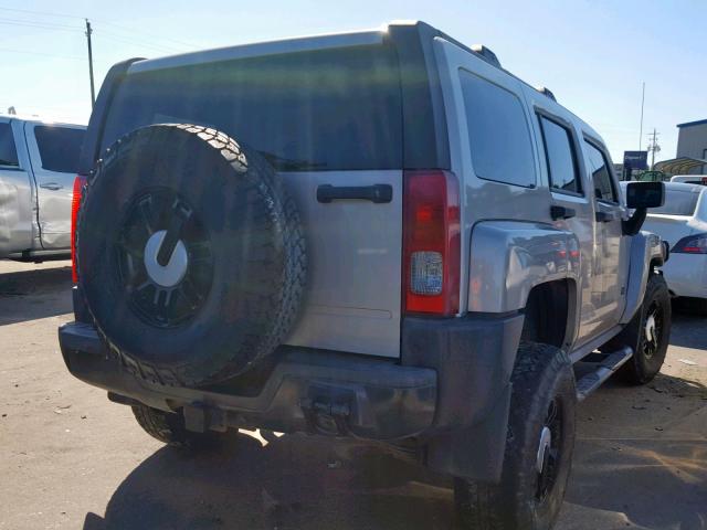 5GTDN13E178103772 - 2007 HUMMER H3 TAN photo 4