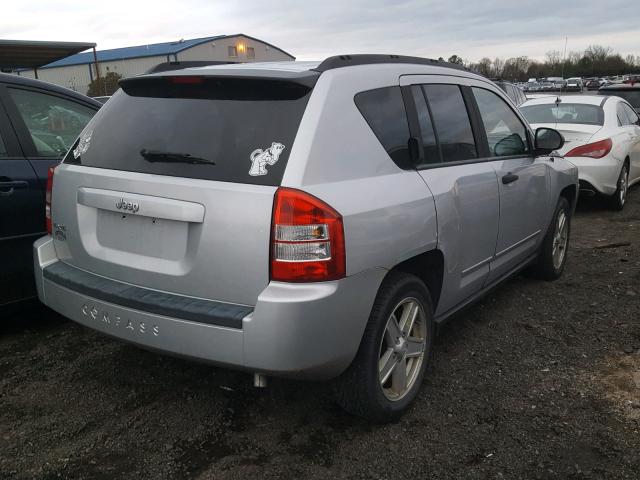 1J8FF47W08D786955 - 2008 JEEP COMPASS SP 银色 照片 4