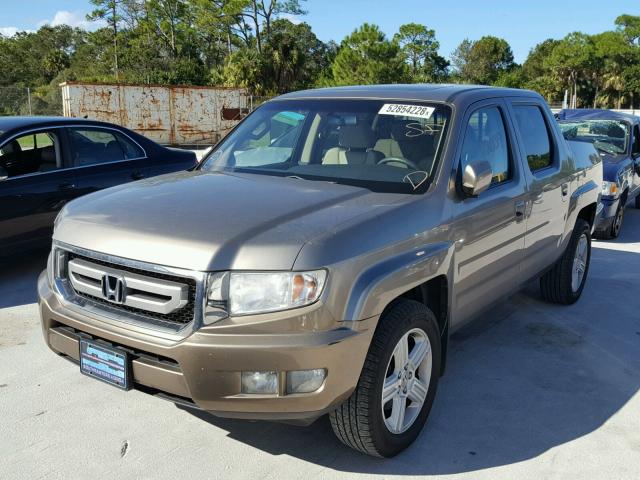 5FPYK165X9B102577 - 2009 HONDA RIDGELINE TAN photo 2