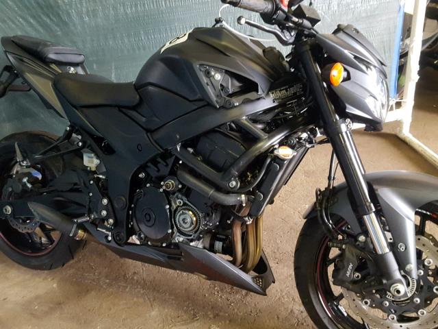 JS1C533D8J2100362 - 2018 SUZUKI GSX-S750 BLACK photo 9