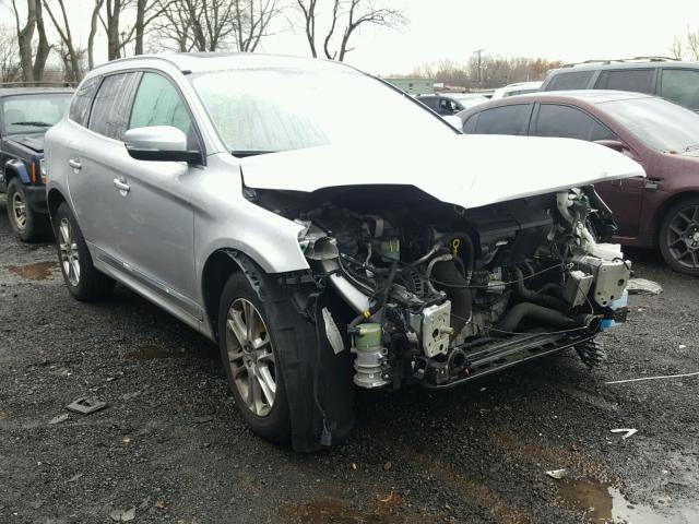 YV4612RKXG2853024 - 2016 VOLVO XC60 T5 SILVER photo 1