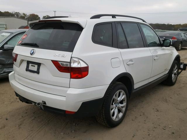 WBXPC9C44AWJ36500 - 2010 BMW X3 XDRIVE3 WHITE photo 4