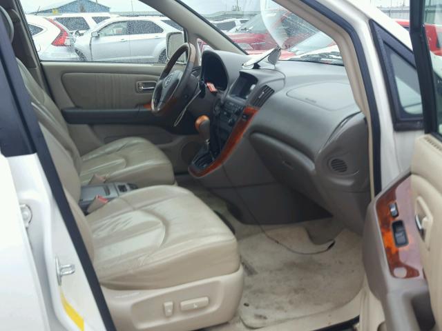 JTJGF10U030164176 - 2003 LEXUS RX 300 WHITE photo 5