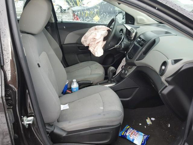 1G1JA5SG9D4253494 - 2013 CHEVROLET SONIC LS 石墨色 照片 5