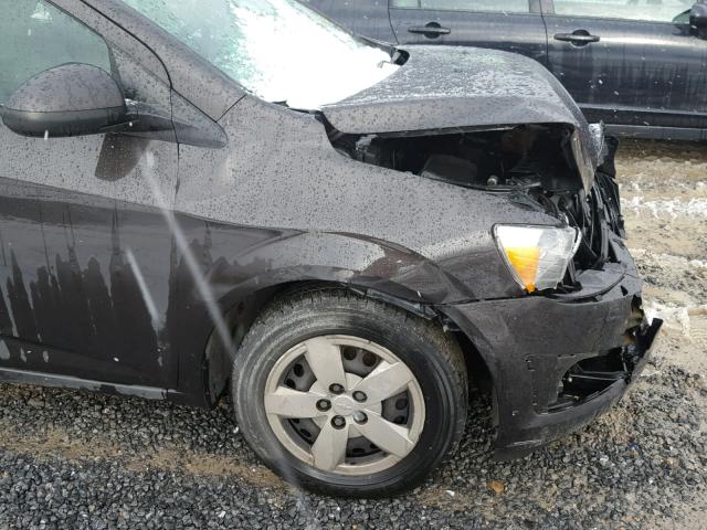 1G1JA5SG9D4253494 - 2013 CHEVROLET SONIC LS 石墨色 照片 9