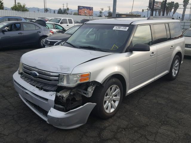 2FMDK51C19BA18578 - 2009 FORD FLEX SE SILVER photo 2