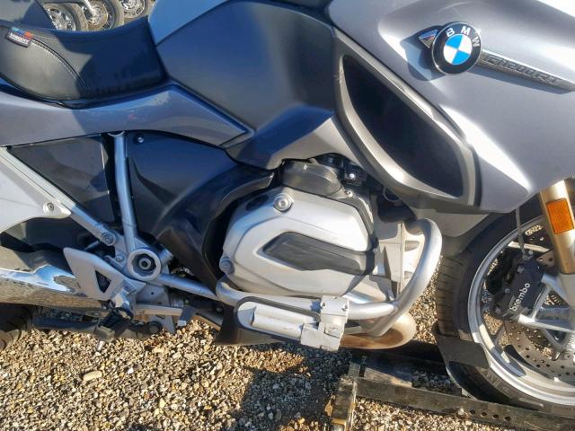 WB10A1308EZ190869 - 2014 BMW R1200 RT SILVER photo 7