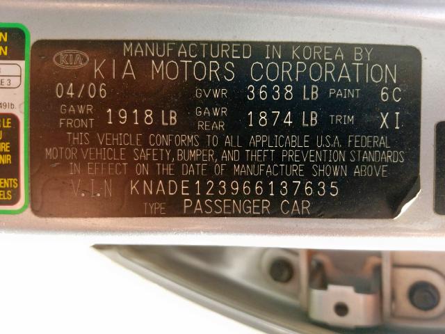 KNADE123966137635 - 2006 KIA RIO SILVER photo 10