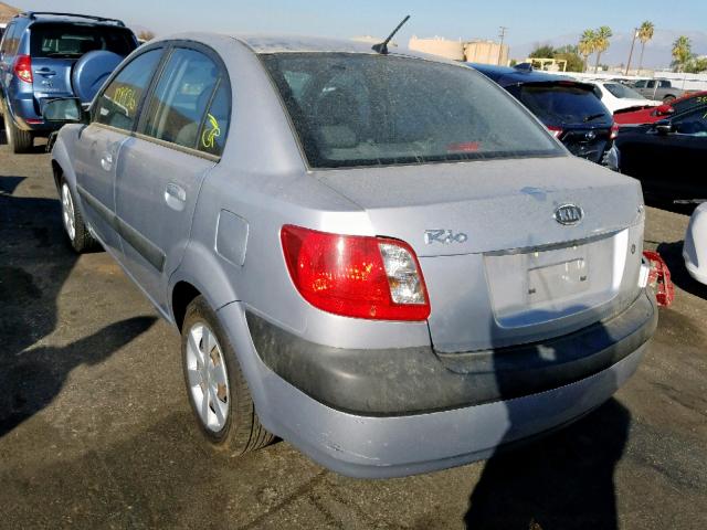 KNADE123966137635 - 2006 KIA RIO SILVER photo 3