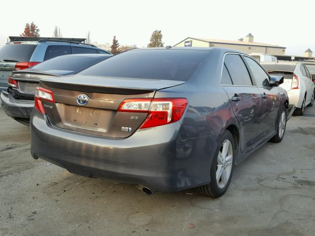 4T1BD1FK2EU124326 - 2014 TOYOTA CAMRY HYBR CHARCOAL photo 4