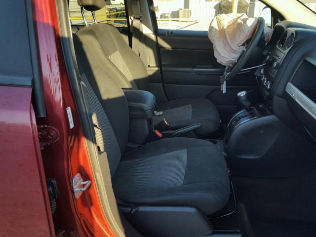 1C4NJCBA3ED789044 - 2014 JEEP COMPASS SP მუქწითელი ფოტო 5