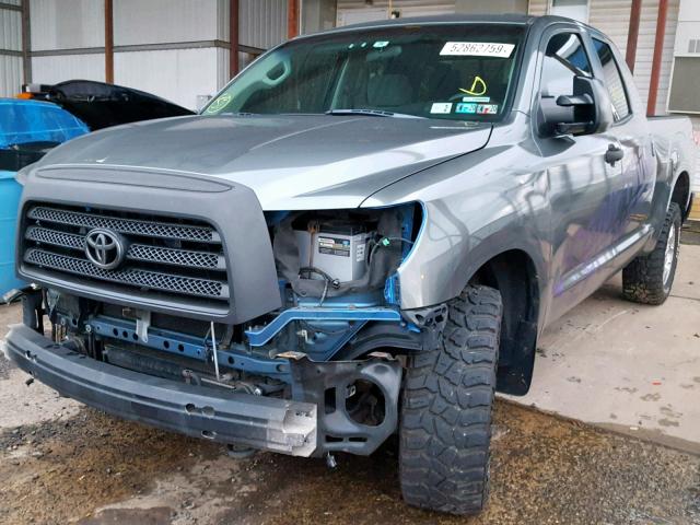 5TFBV54178X074738 - 2008 TOYOTA TUNDRA DOU GRAY photo 2