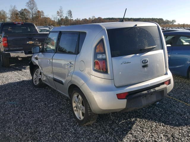 KNDJT2A21B7704662 - 2011 KIA SOUL + SILVER photo 3