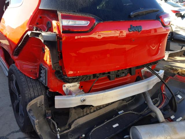 1C4PJLDB4JD620417 - 2018 JEEP CHEROKEE L RED photo 10