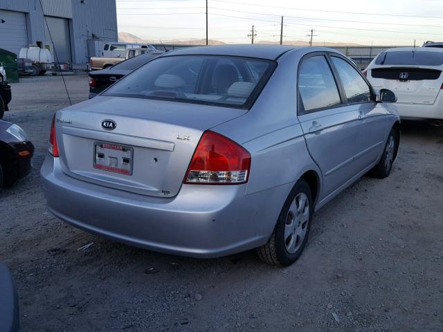 KNAFE222895619917 - 2009 KIA SPECTRA EX SILVER photo 4