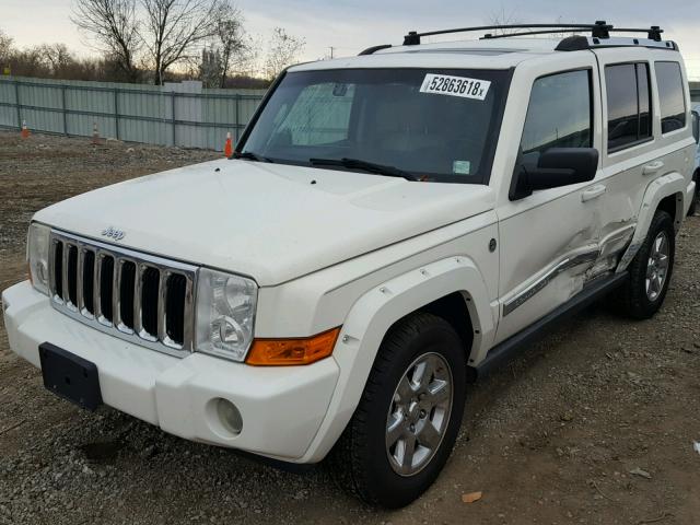 1J8HG58P87C552988 - 2007 JEEP COMMANDER WHITE photo 2