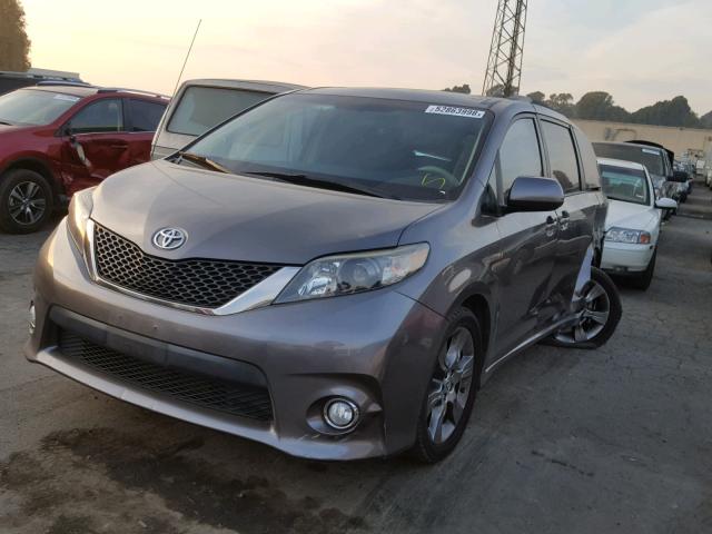 5TDXK3DC0BS142041 - 2011 TOYOTA SIENNA SPO GRAY photo 2