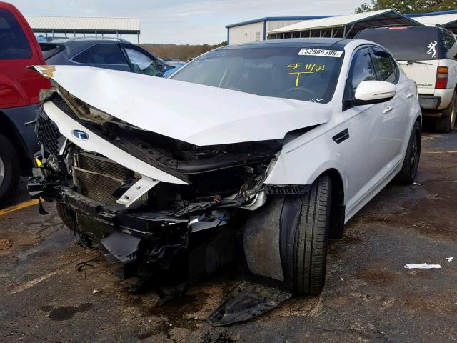 5XXGR4A67DG154613 - 2013 KIA OPTIMA SX WHITE photo 2