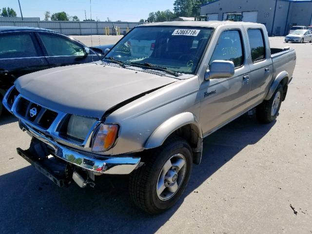 1N6ED27T5YC309640 - 2000 NISSAN FRONTIER C BEIGE photo 2