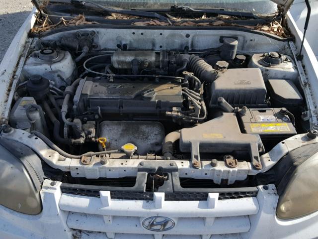 KMHCG45C14U508720 - 2004 HYUNDAI ACCENT GL WHITE photo 7