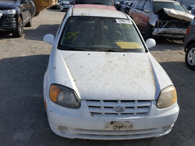 KMHCG45C14U508720 - 2004 HYUNDAI ACCENT GL WHITE photo 9