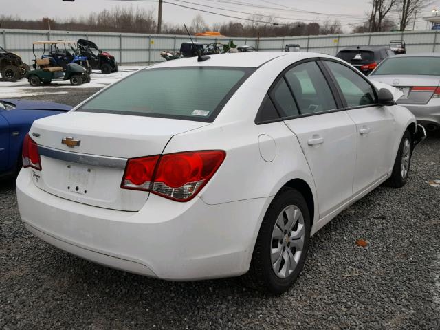 1G1PA5SG1D7111083 - 2013 CHEVROLET CRUZE LS WHITE photo 4