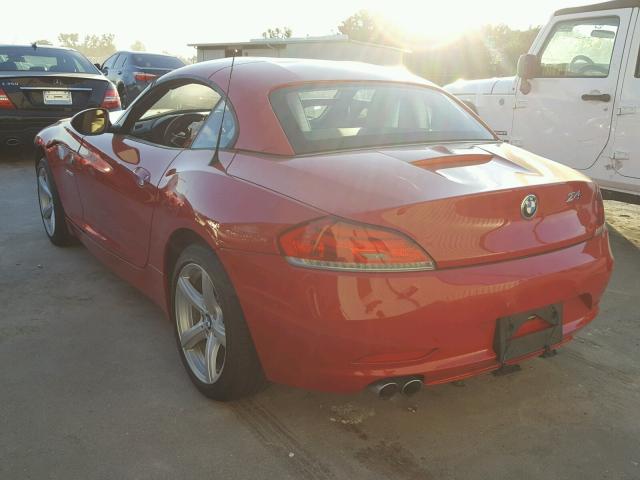 WBALM5C55BE379182 - 2011 BMW Z4 SDRIVE3 RED photo 3