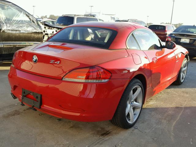 WBALM5C55BE379182 - 2011 BMW Z4 SDRIVE3 RED photo 4