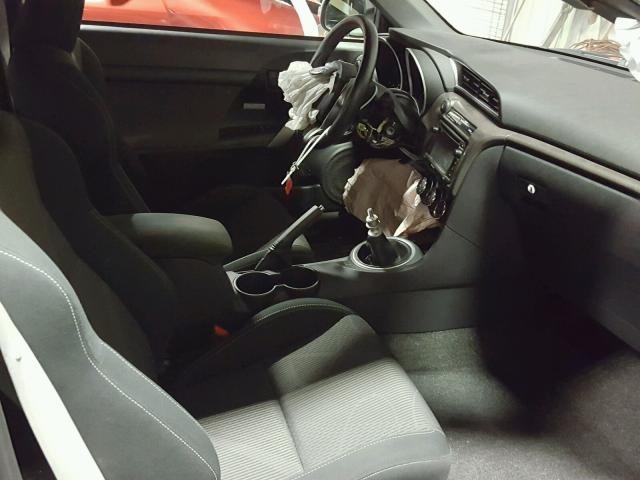 JTKJF5C78E3072541 - 2014 TOYOTA SCION TC ვერცხლისფერი ფოტო 5