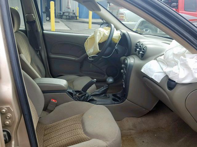 1G2NF52E44C254930 - 2004 PONTIAC GRAND AM S GOLD photo 5