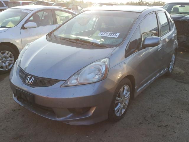 JHMGE884X9S068490 - 2009 HONDA FIT SPORT SILVER photo 2