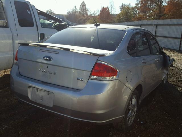 1FAHP36N79W215975 - 2009 FORD FOCUS SES SILVER photo 4