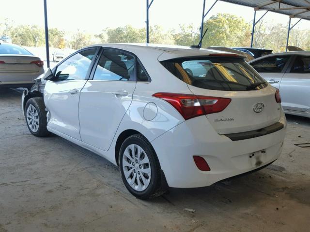 KMHD35LH2GU316957 - 2016 HYUNDAI ELANTRA GT WHITE photo 3