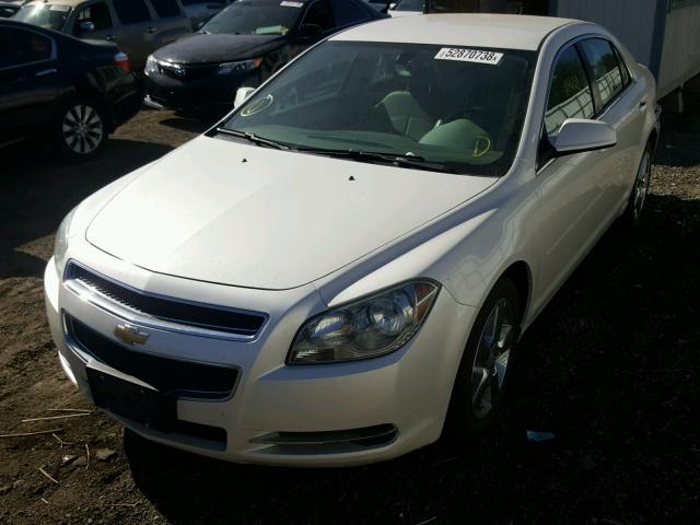 1G1ZD5E17BF134099 - 2011 CHEVROLET MALIBU 2LT WHITE photo 2