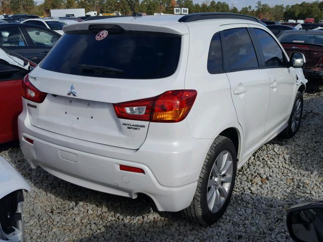 JA4AP4AU4BZ012458 - 2011 MITSUBISHI OUTLANDER WHITE photo 4